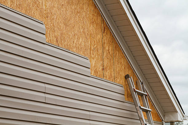 Professional Siding technician working in Cooperstown, PA